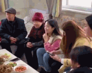 男朋友在女朋友家的时候,这无处安放的小手和不知所措的眼神